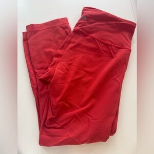 Lululemon cropped leggings light red Sz 8